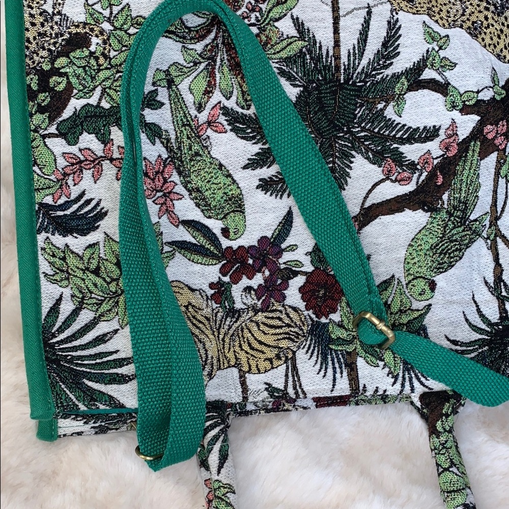 A&B LIMITED ADDITION BAG✨ NEWBeautiful BeadedSafari Tote Bag with Tropical Print - Picture 8 of 11